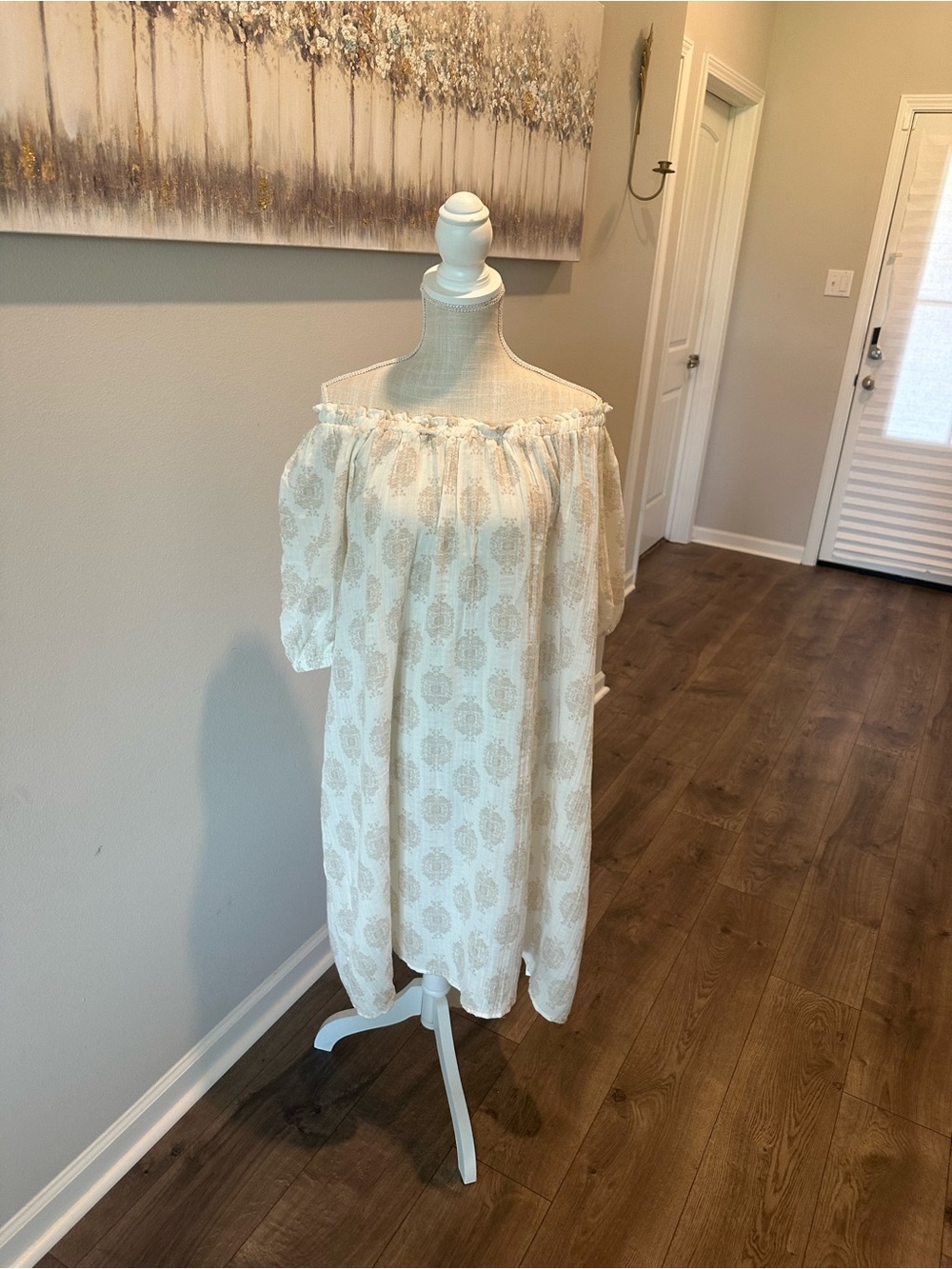 Wonderly Cream Off-Shoulder Printed Shift Dress